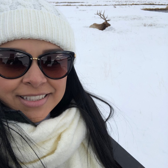 MEET YOUR POSHER-Suggested User and Top 10% Seller - Picture 3 of 6